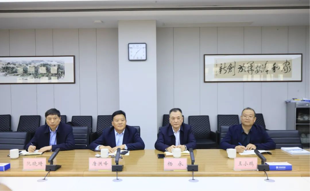 花花牛乳業集團黨委書記、董事長唐洪峰一行赴中原食品實驗室同中國工程院院士、中原食品實驗室主任任發政座談交流