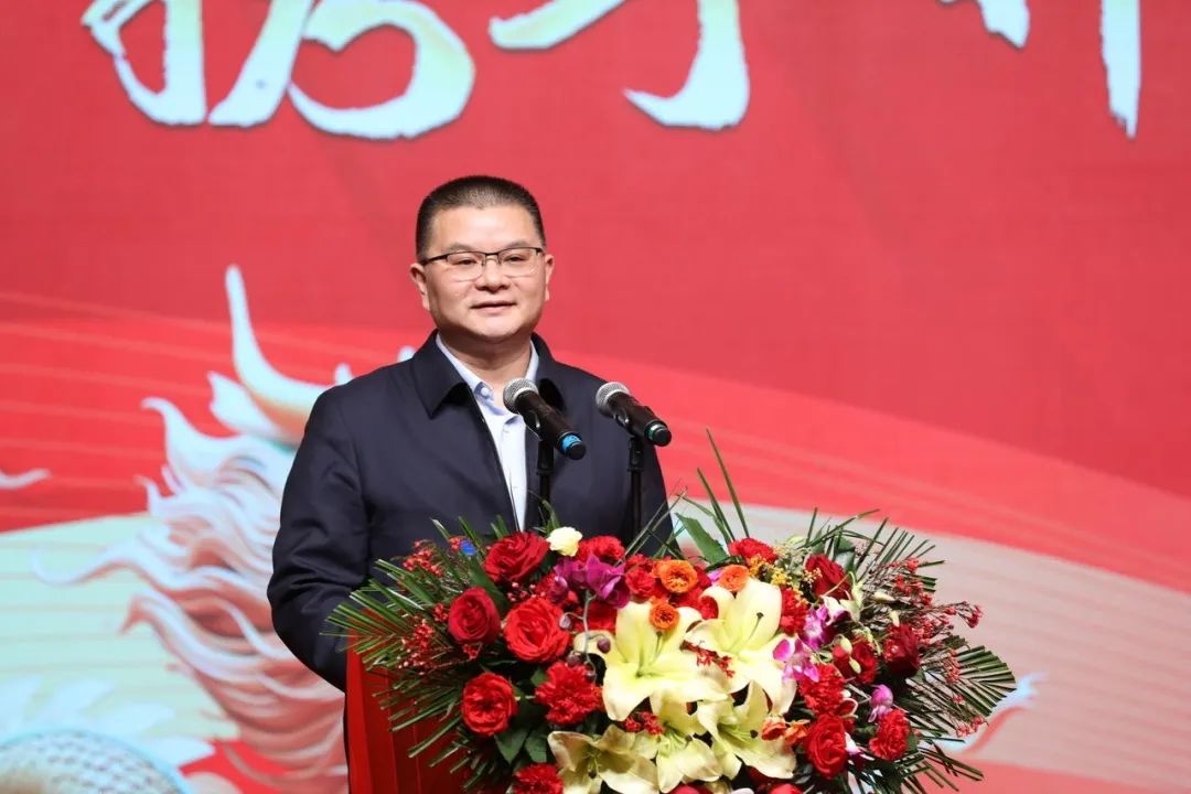 花花牛乳業30周年暨2024年客戶大會圓滿召開! 花花牛乳業30周年暨2024年客戶大會圓滿召開!