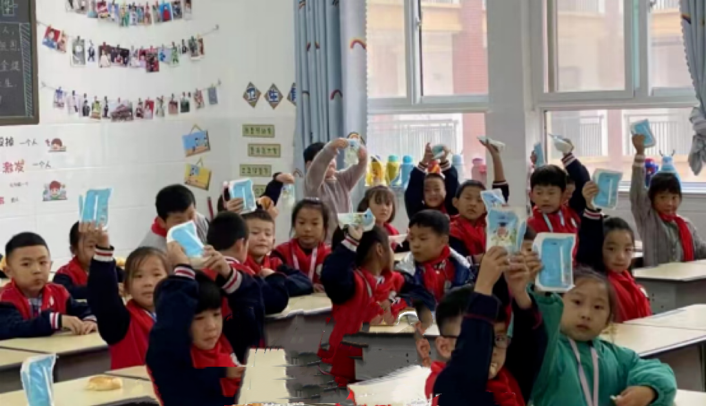 未來可期 健康護航丨花花牛乳業(yè)集團取得學生飲用奶常、低溫發(fā)酵乳生產(chǎn)資質 未來可期 健康護航丨花花牛乳業(yè)集團取得學生飲用奶常、低溫發(fā)酵乳生產(chǎn)資質