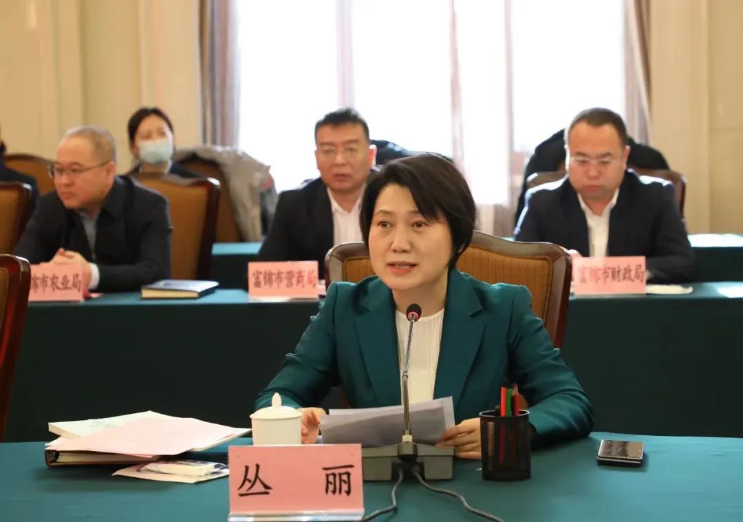 產(chǎn)業(yè)聯(lián)動(dòng)促發(fā)展 合作共贏創(chuàng)未來(lái) | 佳木斯市政府、富錦市政府與花花牛乳業(yè)集團(tuán)正式簽署戰(zhàn)略合作協(xié)議 產(chǎn)業(yè)聯(lián)動(dòng)促發(fā)展 合作共贏創(chuàng)未來(lái) | 佳木斯市政府、富錦市政府與花花牛乳業(yè)集團(tuán)正式簽署戰(zhàn)略合作協(xié)議