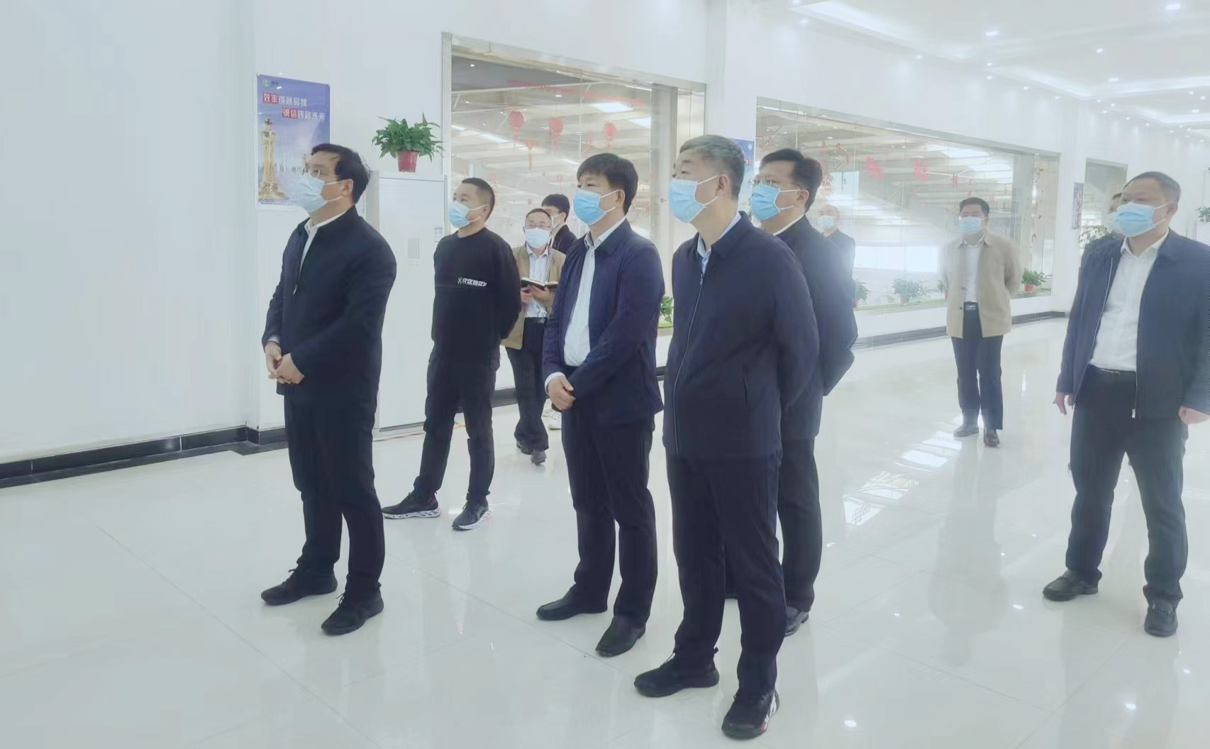 駐馬店市委副書記、市長李躍勇一行 蒞臨花花牛乳業集團新蔡豫信瑞亞牧場調研