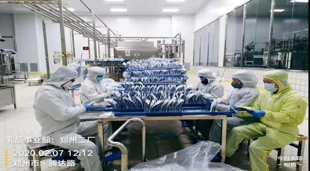 花花牛 | 疾風(fēng)來臨，你是不是勁草？